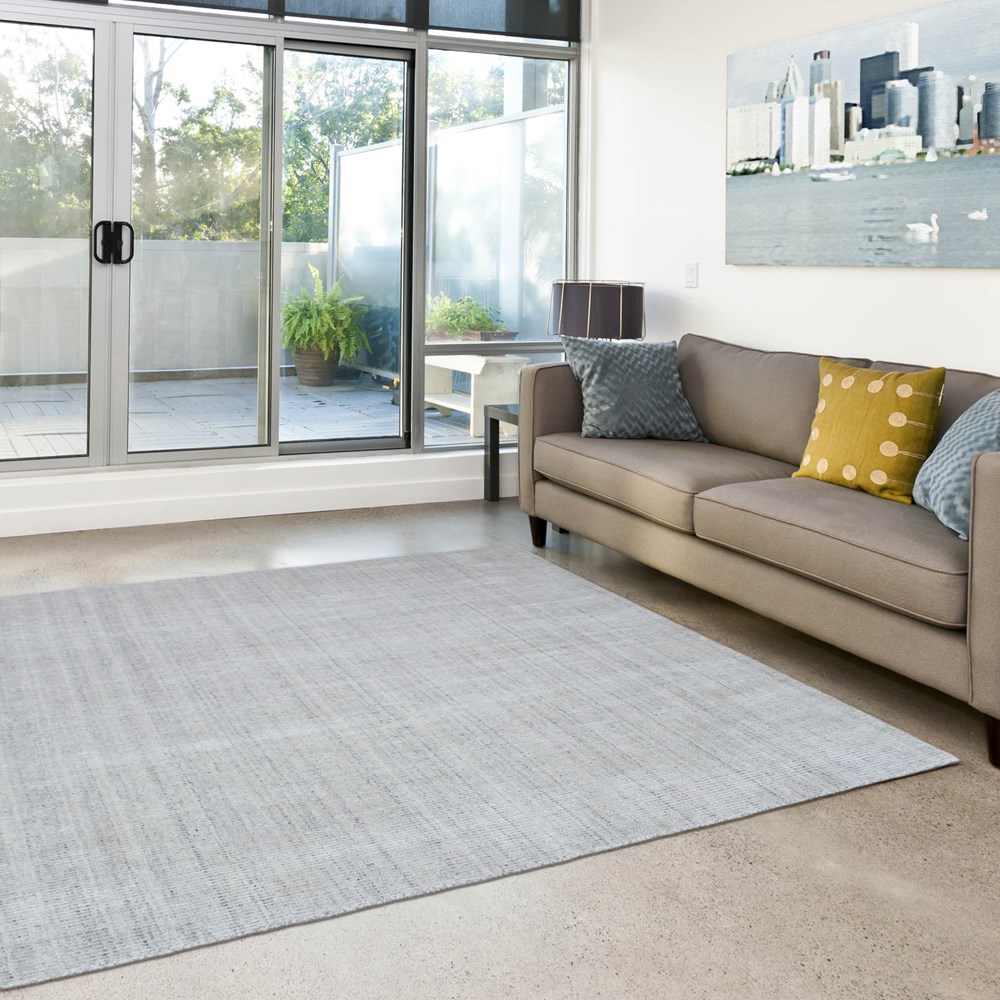 Divine Rugs in Grey Silver